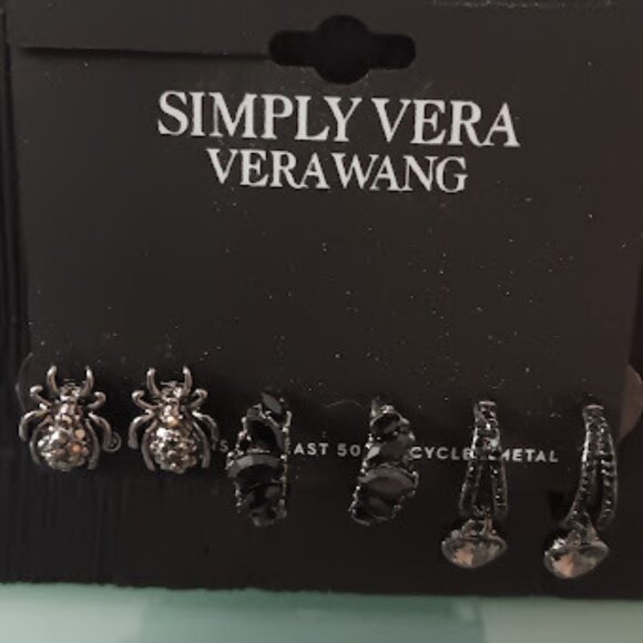 VERA WANG 3pc Goth Halloween Spider Studs/Black Crystal Hoop/Heart Hoop Earrings - Picture 3 of 3